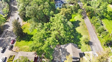 13766-13790 Arnold Drive Glen Ellen CA 95442