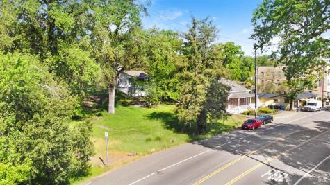 13766-13790 Arnold Drive Glen Ellen CA 95442