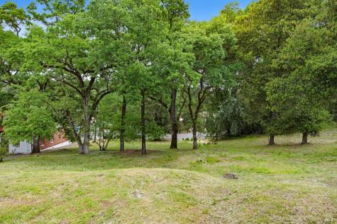 13766-13790 Arnold Drive Glen Ellen CA 95442