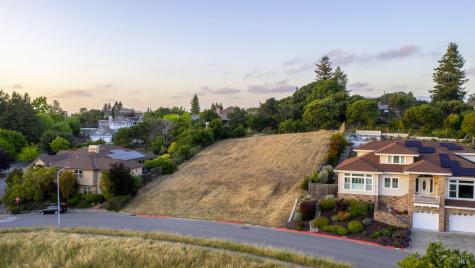 440 Rebecca Drive Petaluma CA 94952