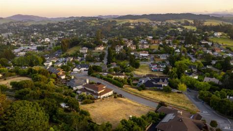 440 Rebecca Drive Petaluma CA 94952