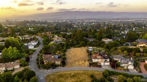 440 Rebecca Drive Petaluma CA 94952