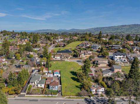 13 Dorenfeld Court Petaluma CA 94952