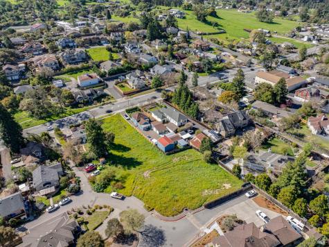 13 Dorenfeld Court Petaluma CA 94952