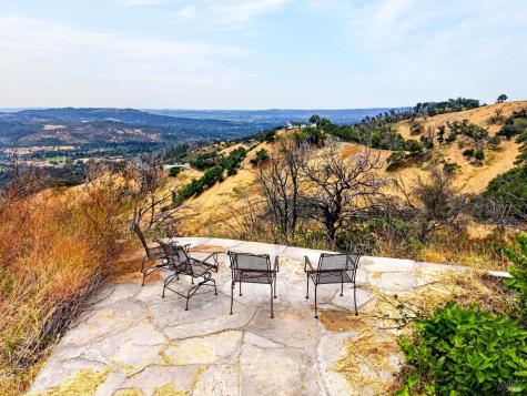 1483 Los Alamos Road Santa Rosa CA 95409