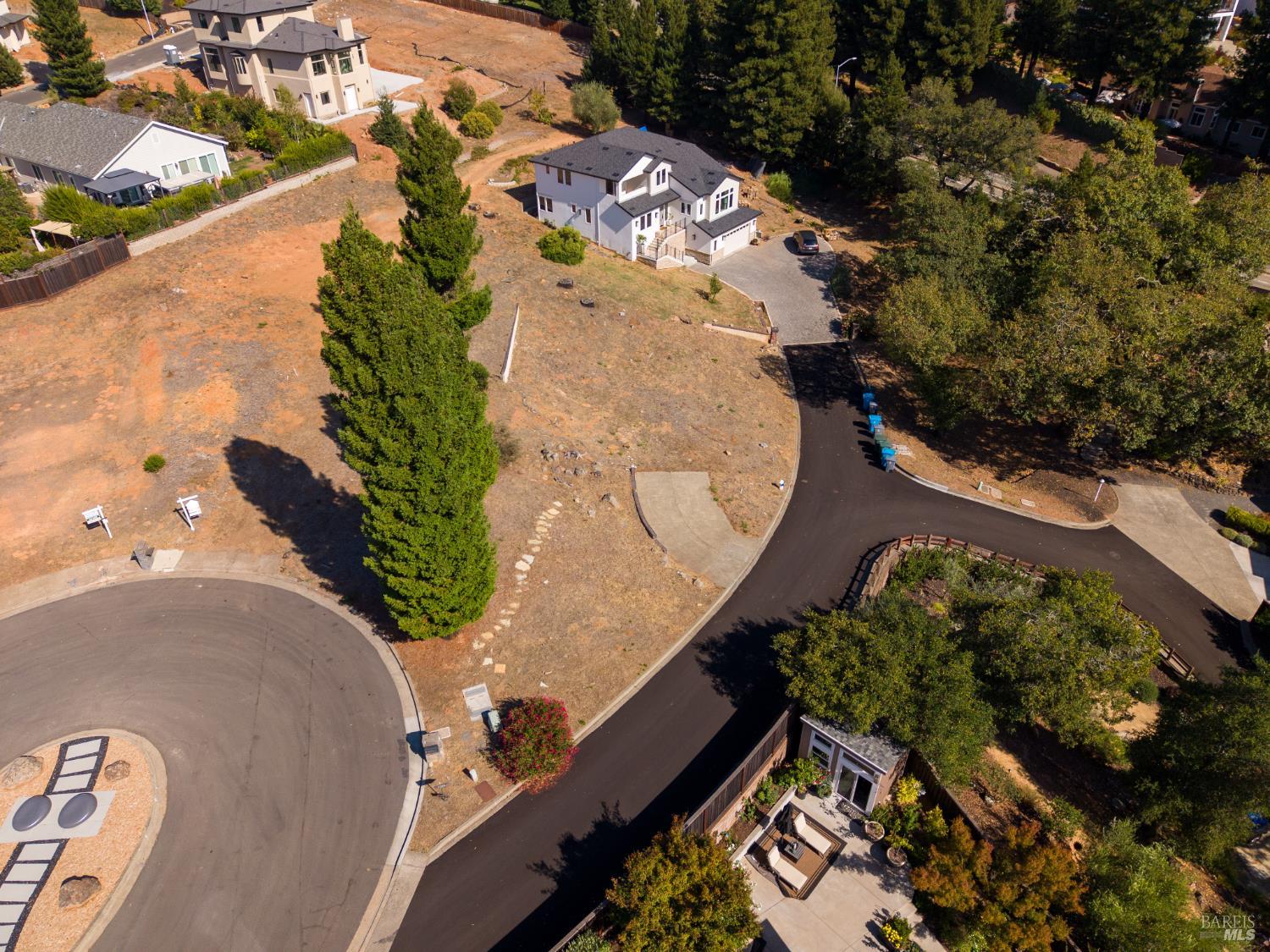 1940 Lyon Court Santa Rosa CA 95403
