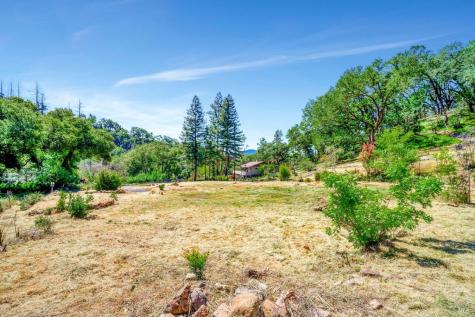 915 Wildwood Trail Santa Rosa CA 95409