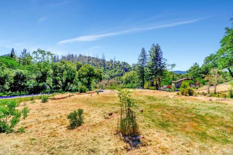 915 Wildwood Trail Santa Rosa CA 95409