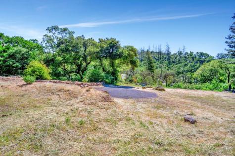 915 Wildwood Trail Santa Rosa CA 95409