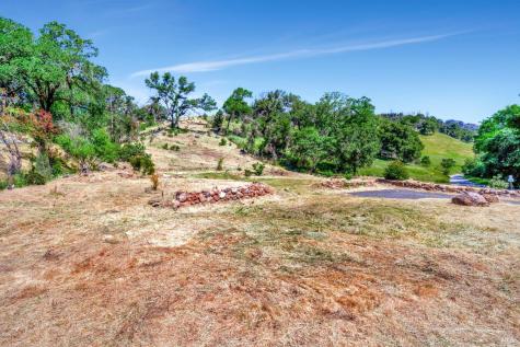 915 Wildwood Trail Santa Rosa CA 95409