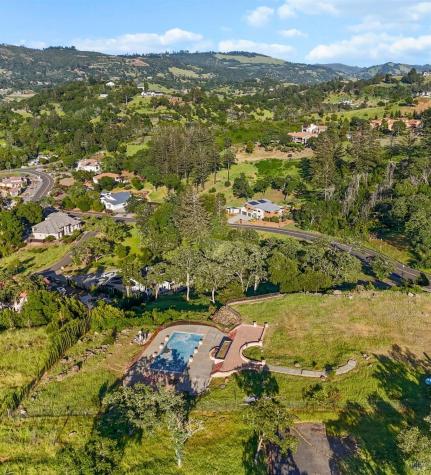 3981 Skyfarm Drive Santa Rosa CA 95403