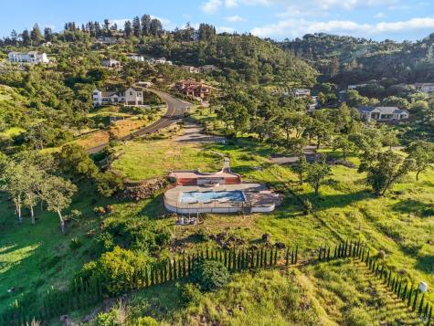 3981 Skyfarm Drive Santa Rosa CA 95403