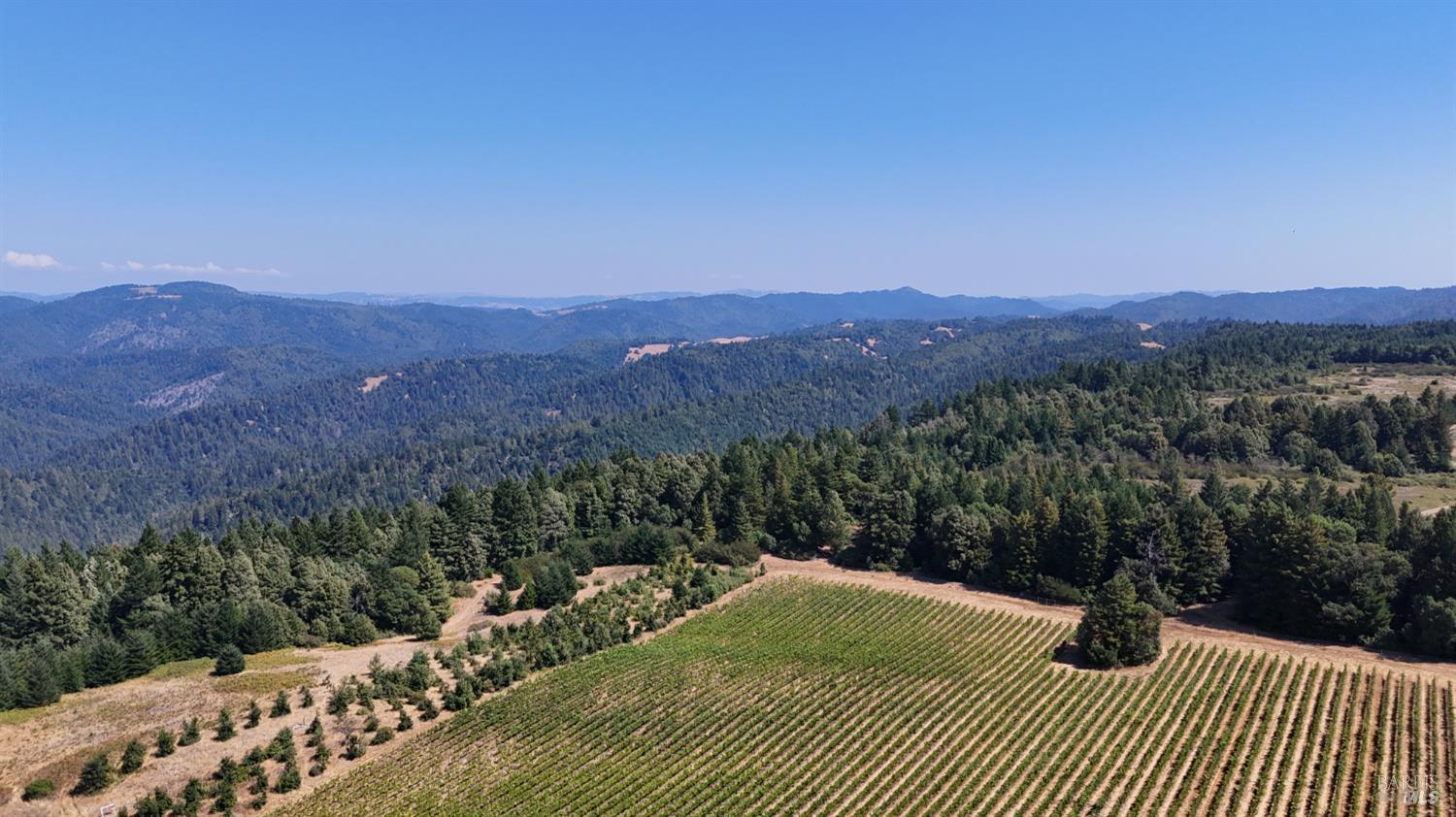 39000 Crispin Road Manchester CA 95459