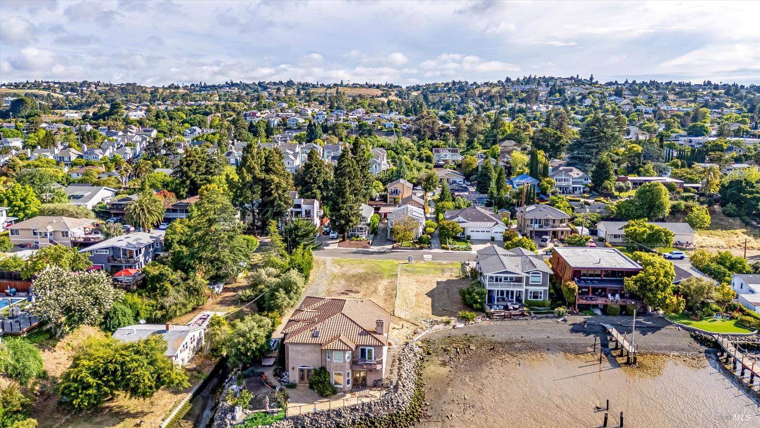 708 W I Street Benicia CA 94510