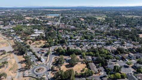 9551 Old Redwood Highway Windsor CA 95492