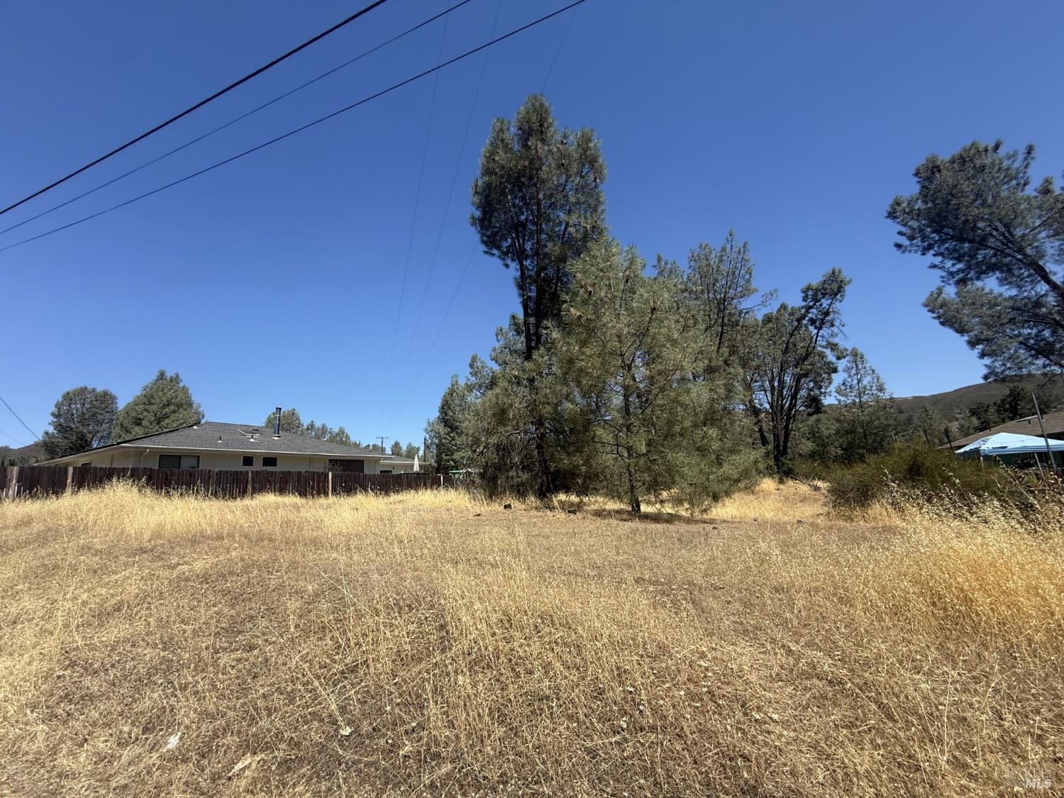 2925 Wolf Creek Road Clearlake Oaks CA 95423