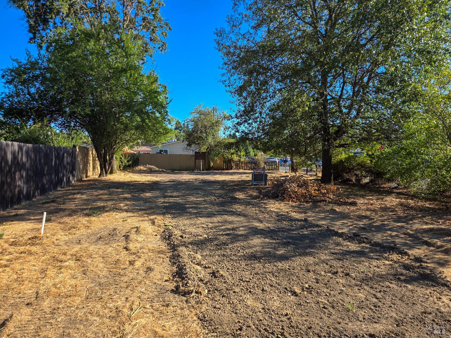 103 E Oak Street Willits CA 95490
