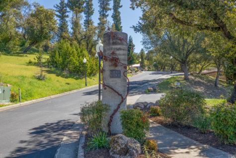 3835 Moss Hollow Court Santa Rosa CA 95404