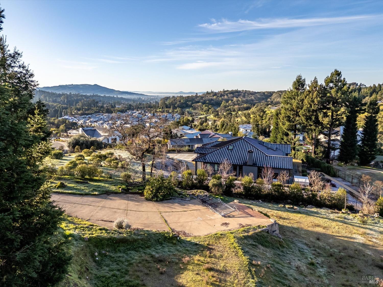 3600 Crown Hill Drive Santa Rosa CA 95404