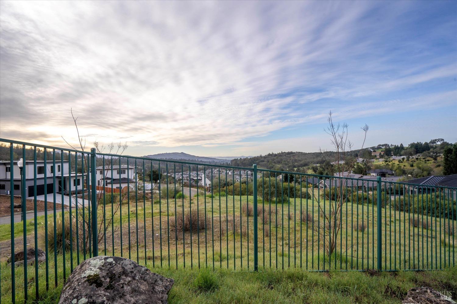 3600 Crown Hill Drive Santa Rosa CA 95404