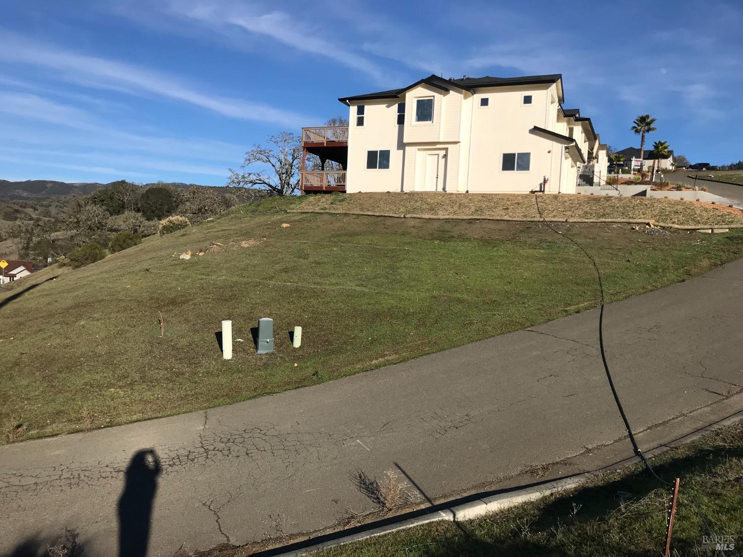 360 Tehuacan Road Ukiah CA 95482