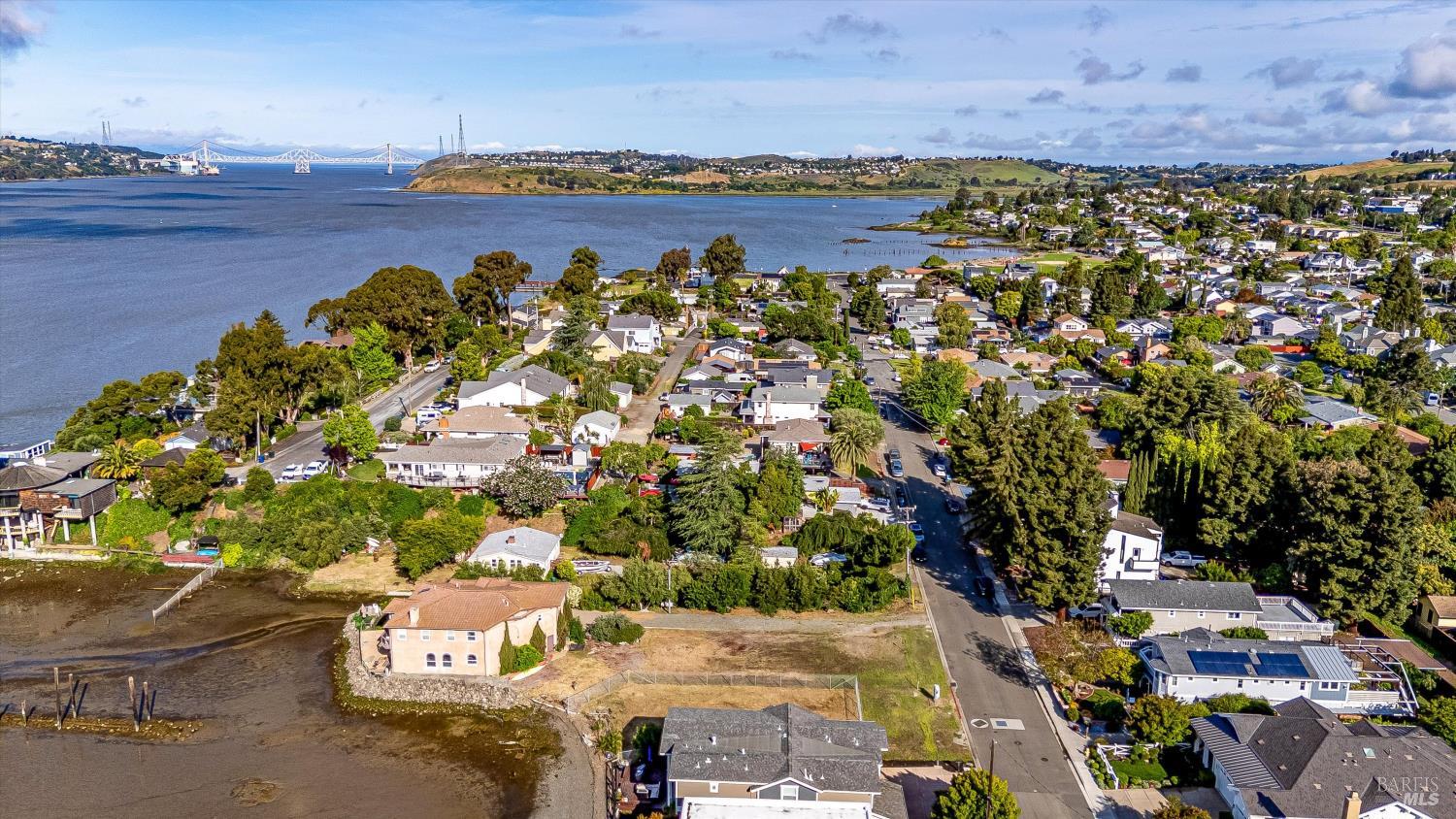 704 W I Street Benicia CA 94510