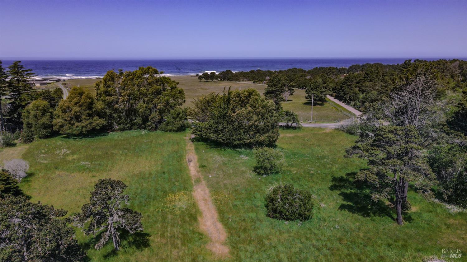 23401 N Highway 1 Highway Fort Bragg CA 95437