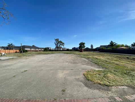 2016 Dennis Lane Santa Rosa CA 95403