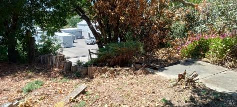 9989 Oak Street Penngrove CA 94951