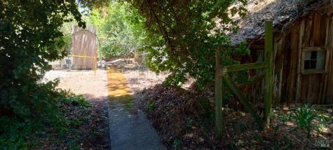 9989 Oak Street Penngrove CA 94951