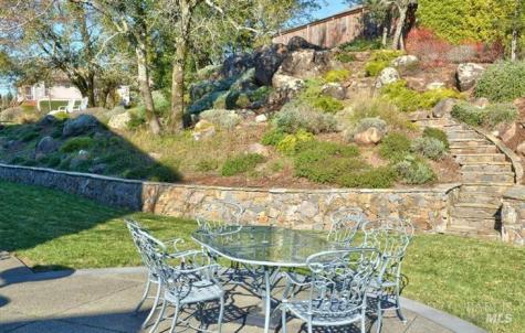 3698 Rocky Knoll Way Santa Rosa CA 95404