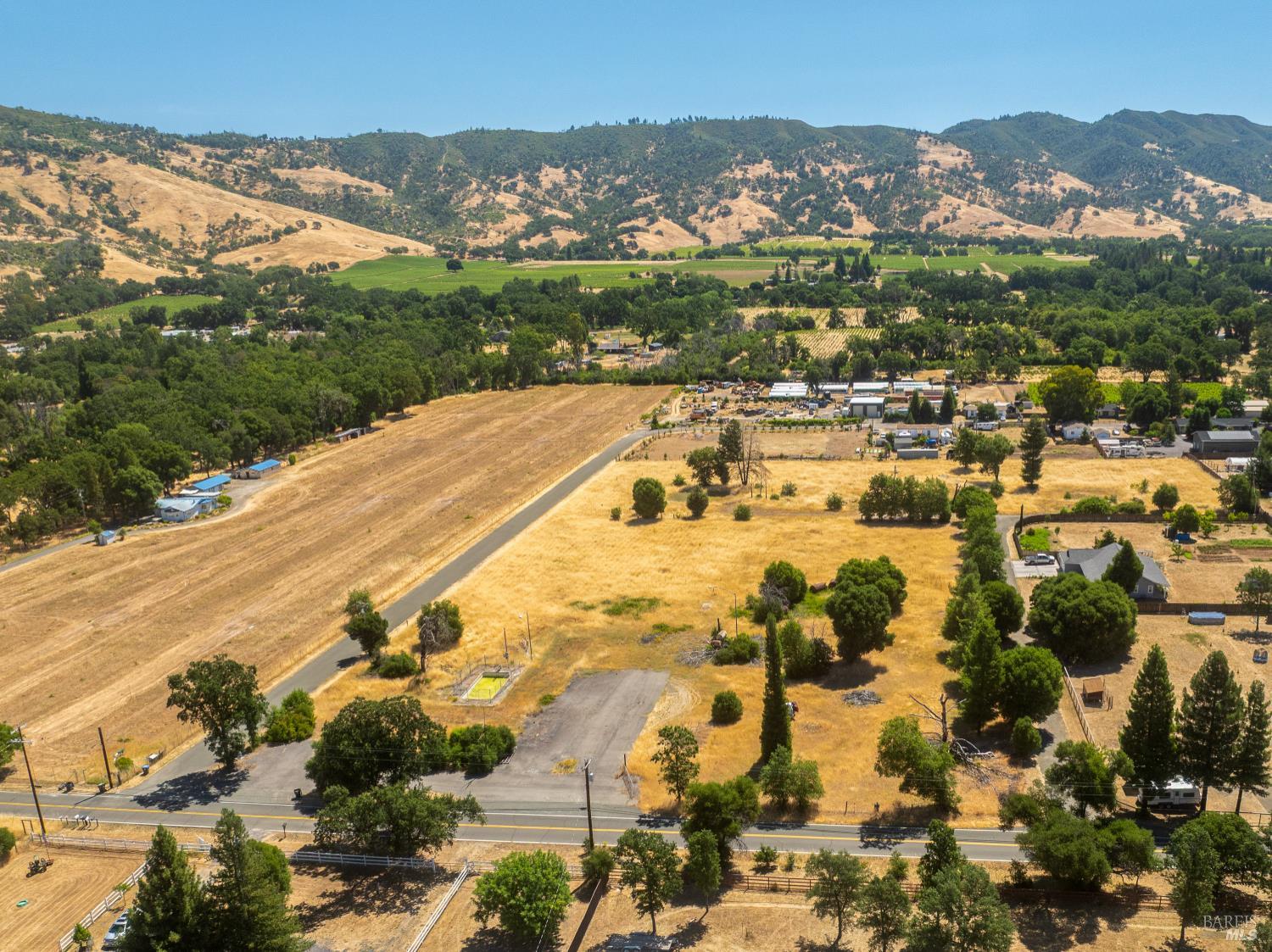 10891 West Road Redwood Valley CA 95470