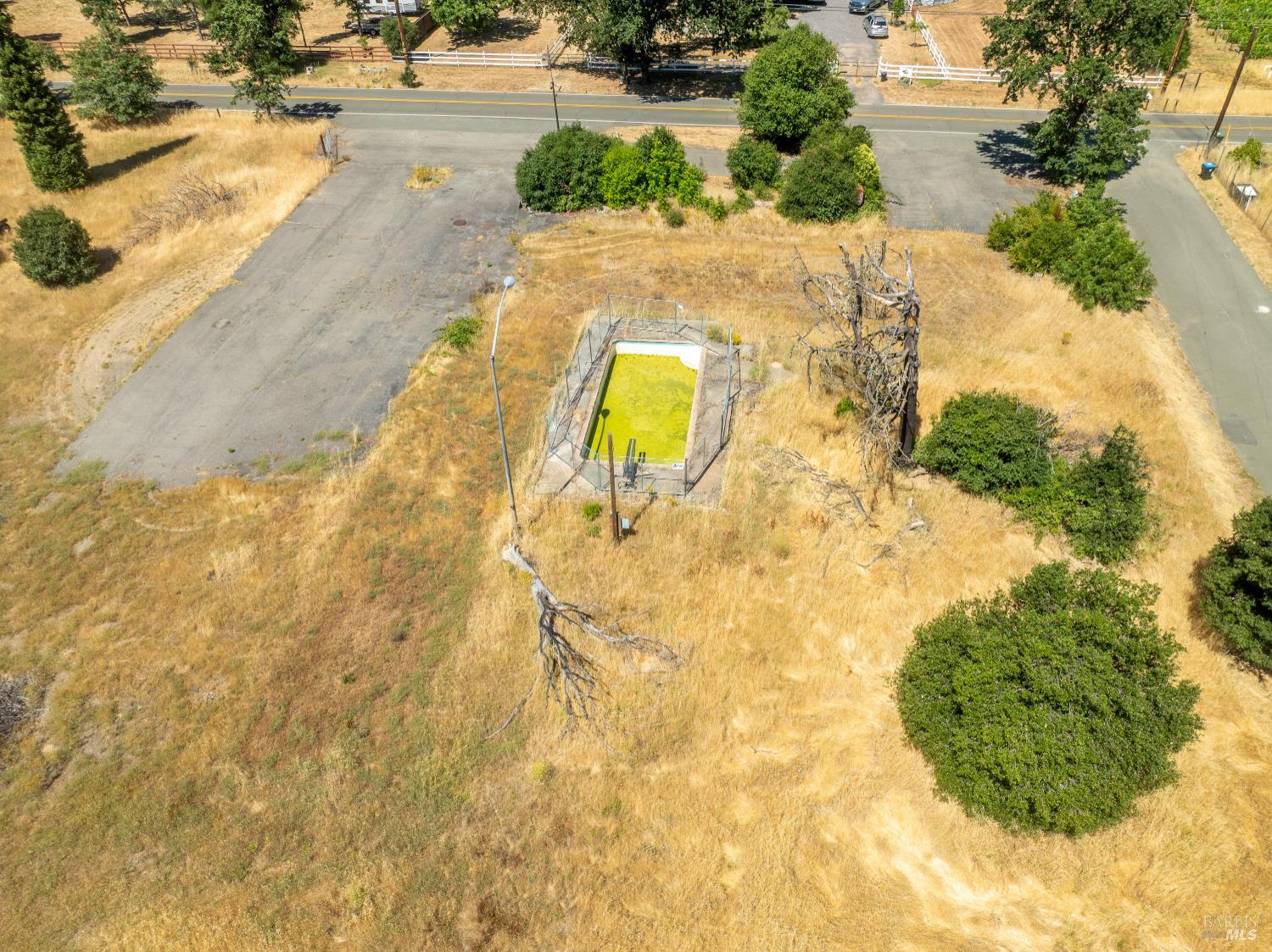 10891 West Road Redwood Valley CA 95470