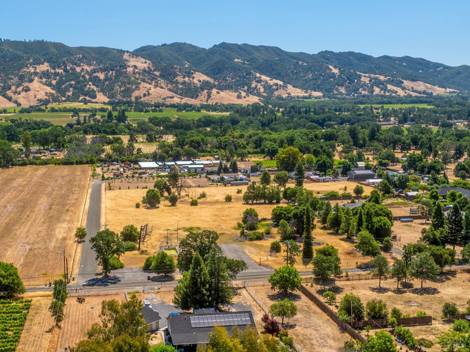 10891 West Road Redwood Valley CA 95470