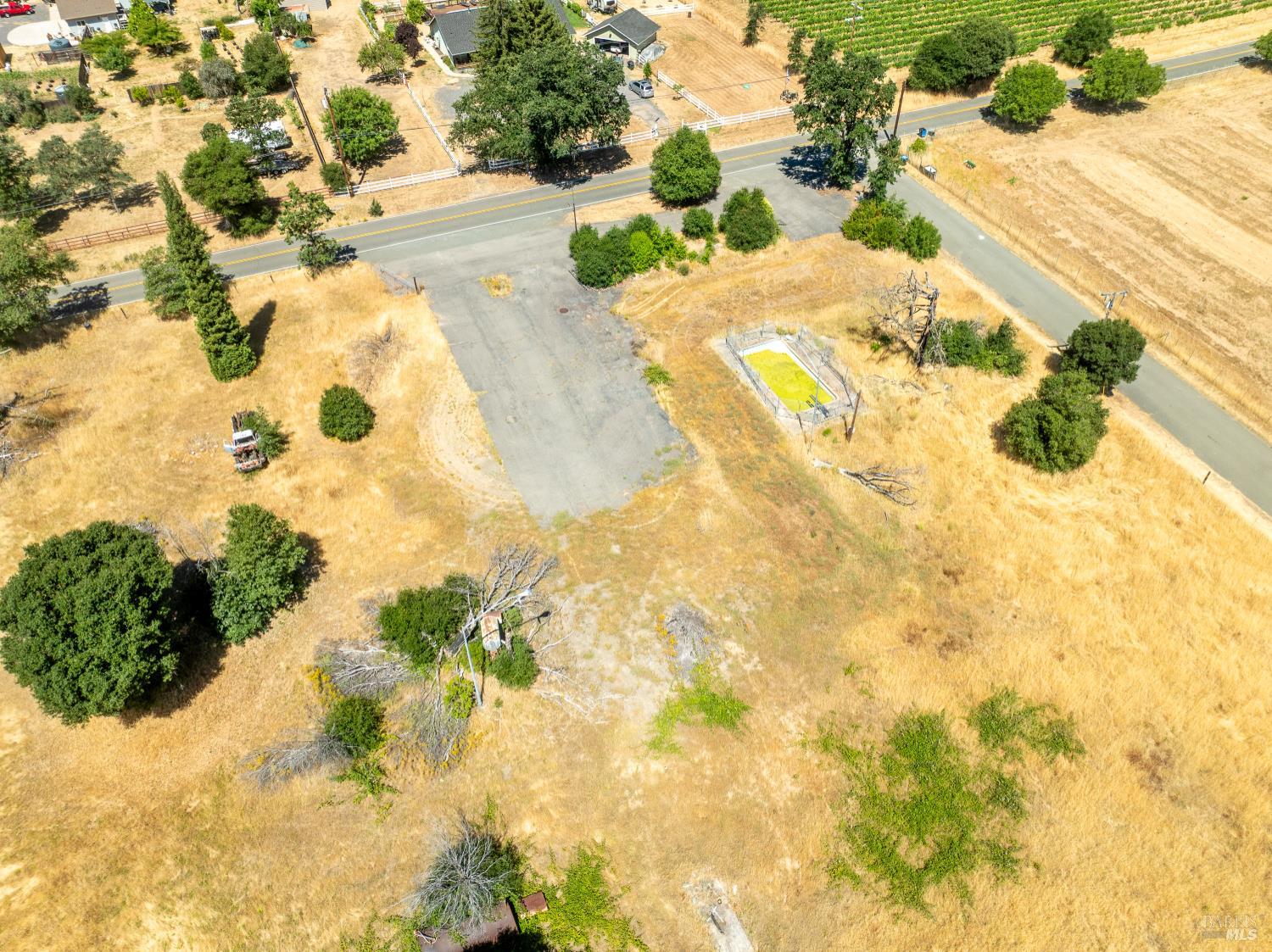 10891 West Road Redwood Valley CA 95470