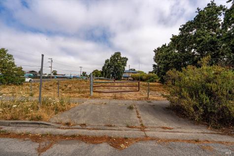4025-4055 Sebastopol Road Santa Rosa CA 95407