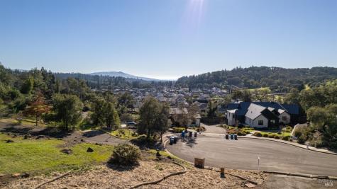 3512 NE Hanover Place Santa Rosa CA 95404