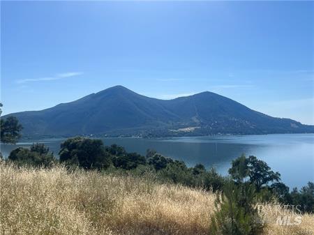 2995 Oak Crest Drive Clearlake CA 95422