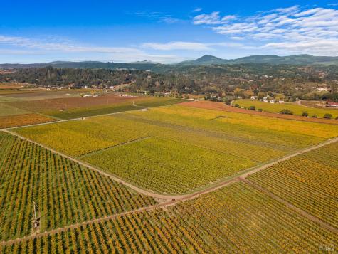 636 Dry Creek Road Healdsburg CA 95448