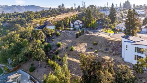 3731 Deauville Place Santa Rosa CA 95403