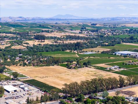 20780 8th Street E Sonoma CA 95476