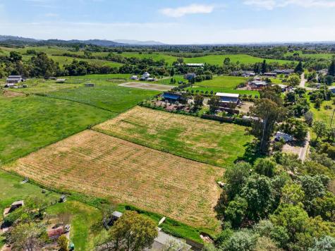 0-11 Limerick Lane Healdsburg CA 95448