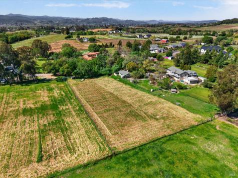 0-11 Limerick Lane Healdsburg CA 95448