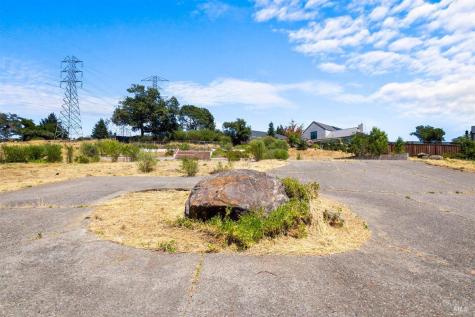 3687 Wyndemere Circle Santa Rosa CA 95403