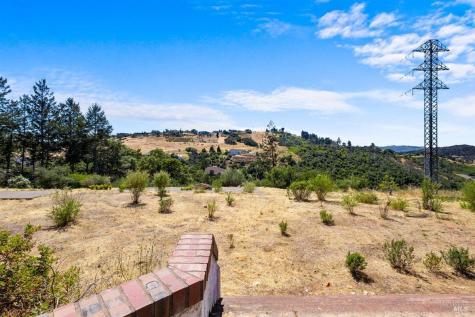 3687 Wyndemere Circle Santa Rosa CA 95403