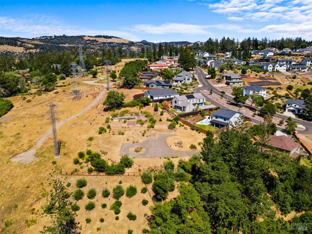 3687 Wyndemere Circle Santa Rosa CA 95403