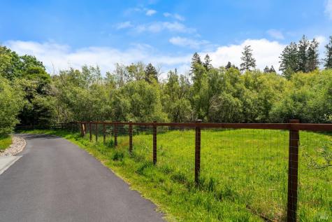 10033 Mill Station Road Sebastopol CA 95472