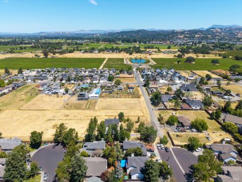 3829 Elwin Lane Santa Rosa CA 95403