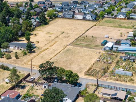 3829 Elwin Lane Santa Rosa CA 95403