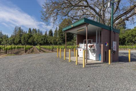 390 Magnolia Drive Healdsburg CA 95448